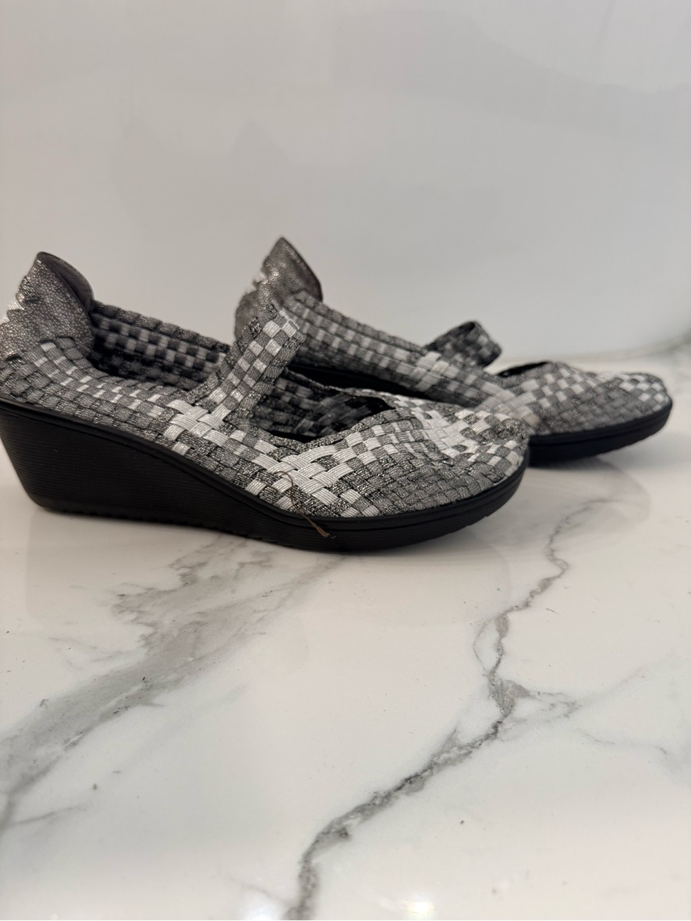 Baretraps Ursala Pewter Silver Woven Wedge Mary Jane Shoes Women's 10M